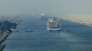 సుయాజ్ కెనాల్ గురించి ఆసక్తిరమైన సమాచారం...!!