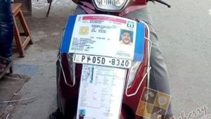 ట్రాఫిక్ పొలీసుల నుండి తప్పించుకోవటానికి ఈ స్కూటర్ ఓనర్ ఎం చేసాడొ తెలుసా.?