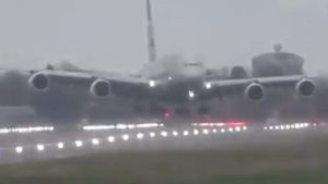 ఎయిర్ బస్ ఎ380 విమానం ల్యాండింగ్ చూస్తే ఆశ్చర్య పోవలసిందే