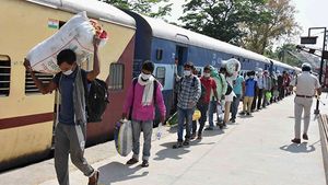 శ్రామిక్ ట్రైన్స్ వల్ల ఇండియన్ రైల్వే ఎంత వసూలు చేసిందో తెలుసా ?