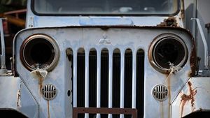 కారు ఎక్కువ కాలం ఉపయోగించాలనుకుంటున్నారా.. అయితే ఈ టిప్స్ తప్పక పాటించాలి