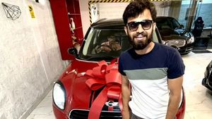 మినీ కూపర్ కొనుగోలుచేసిన బిగ్ బాస్ 6 కన్నడ టైటిల్ విన్నర్: వివరాలు