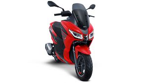 SXR 125 మాక్సి స్కూటర్‌ విడుదల చేసిన ఎప్రిలియా; వివరాలు