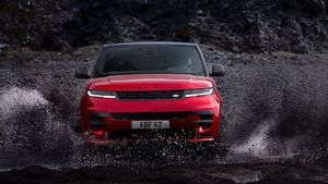 కొత్త 2022 రేంజ్ రోవర్ స్పోర్ట్ (Range Rover Sport) ధర రూ.1.64 కోట్లు, ఇండియా లాంచ్ ఎప్పుడంటే..?