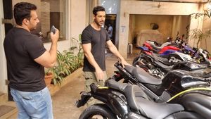 ఖరీదైన బైకులన్నీ ఒకే చోట!.. జాన్ అబ్రహం అక్కడ.. తగ్గేదేలే..
