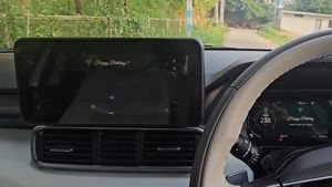 కస్టమర్‌కి రూ. 25 లక్షల బర్త్‌డే గిఫ్ట్‌.. కాసేపు ‌షాక్‌లో ఓనర్‌.. మీరు నిజంగా నమ్ముతున్నారా?