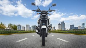 ఆవుపేడతో నడిచే బైక్‌ వచ్చేస్తుంది.. త్వరలోనే మార్కెట్‌లోకి తీసుకువస్తున్నట్లు బజాజ్‌ ఆటో CEO ప్రకటన!