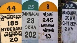 రోడ్డు మీద ప్రయాణిస్తున్నప్పుడు మైలురాళ్లను గమనించారా.. అవి వేర్వేరు రంగుల్లో ఎందుకు ఉంటాయో తెలుసా ?