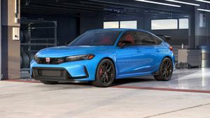 కళ్లు మూసి తెరిచేలోగా దూసుకుపోతుంది.. హోండా సివిక్ టైప్ ఆర్ వచ్చేస్తోంది.. ధర తెలిస్తే షాకే