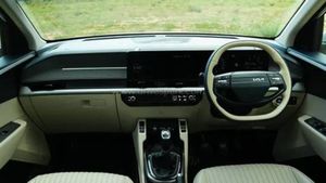 తక్కువ ఖర్చు... మైలేజ్ టెన్షన్ అస్సలే లేదు.. ఫ్యామిలీ కోసం రాబోతున్న బెస్ట్ కార్లు ఇవే