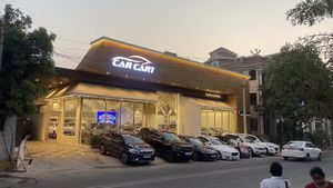 ఎక్స్-షోరూమ్, ఆన్-రోడ్ ధరల మధ్య తేడా ముందే తెలుసుకోండి.. కారు కొనేటప్పుడు మోసపోకుండా ఉంటారు