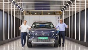 బుక్ చేసుకున్న వారికి పండుగే.. ఈ నెలలోనే రోడ్డు మీద దర్జాగా తిరగనున్న టాటా హారియర్ ఈవీ