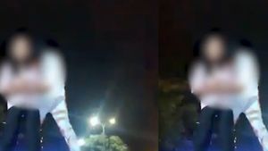 పోలీస్ జీపుపై యువ జంట చేసిన పని చూసి షాక్! తాగి, ఏం చేస్తున్నారో తెలియకుండానే హద్దు దాటారు!