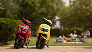 ఫుల్ ఛార్జ్‌పై 100 కి.మీ రేంజ్.. రూ.60,000 కే ఎలక్ట్రిక్ స్కూటర్.. రోజూ ఆఫీసుకు వెళ్లే వాళ్లకు బెస్ట్ ఆప్షన్