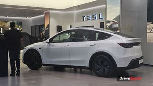 రూ.10లక్షల కారులో ఉండే ఫీచర్లు..ధర మాత్రం రూ.60లక్షలు..ఇలా ఉంటే ఎవరు కొంటారు మస్క్ మామ