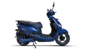 బరువు తక్కువ, లైసెన్స్‎తో పనే లేదు.. లేడీస్ కోసం బెస్ట్ స్కూటర్లు ఇవే..ధర కూడా రూ.55వేల లోపే