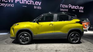 మీ బడ్జెట్‌‌లోనే టాటా కొత్త ఎలక్ట్రిక్ కారు.. కి.మీకు రూ. 2.60 ఖర్చు.. ధర, బ్యాటరీ, రేంజ్ ఫీచర్స్