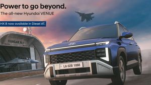 కనీవిని ఎరుగని రీతిలో ఈ కారు కోసం లక్ష మంది వచ్చారు.. మరో కొత్త వేరియంట్‌‌తో సర్‌ప్రైజ్ చేసిన కంపెనీ