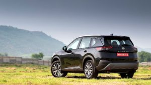 లగ్జరీ కారు కొని ఏళ్ల తరబడి ఏడ్చాడు.. 15 ఏళ్ల తర్వాత గెలిచిన కస్టమర్.. నిస్సాన్ కంపెనీకి కోర్టు భారీ షాక్