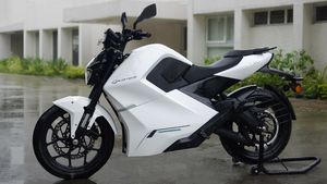 36 నిమిషాల్లో ఛార్జ్, 8 సంవత్సరాల వారంటీ! 200 కి.మీ రేంజ్‌తో ఎలక్ట్రిక్ బైక్ డెలివరీ స్టార్ట్