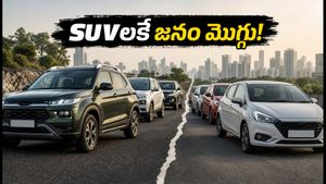 కారు కొంటున్నారా? ఆగస్టు సేల్స్ ట్రెండ్స్ చూస్తే షాక్ అవుతారు.. SUVలకే జనం మొగ్గు!