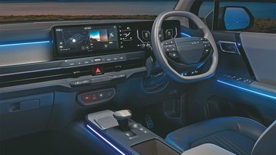 6 एयरबैग, ADAS और सनरूफ; Kia की इस दमदार SUV पर मिल रहा बंपर डिस्काउंट, कीमत ₹8.67 लाख