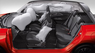 33 KM माइलेज, 6 एयरबैग और ऑटोमैटिक गियरबॉक्स; ₹7 लाख के अंदर आने वाली ये कार हैं डेली रनिंग के लिए बेस्ट 