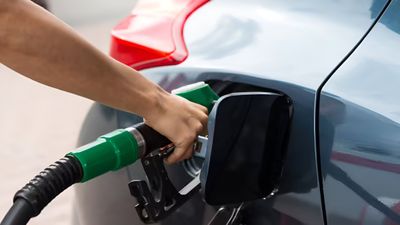 E20 Petrol with 95 Octane Now Mandatory In India – What It Means for Your Car & Bike!
