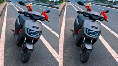 Hero: ಪೆಟ್ರೋಲ್‌ಗೆ ಟಾಟಾ ಹೇಳಿ.. ಬರೀ 44,990 ರೂ.. 142 Km ರೇಂಜ್.. ಈ ಹೀರೋ ಇ-ಸ್ಕೂಟರ್ ಕುರಿತ ಪ್ರಮುಖಾಂಶಗಳು!