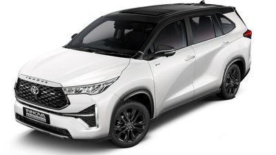 Toyota: ಮುಗಿಬಿದ್ದ ಜನ.. ಅಬ್ಬರಿಸಿದ ಟೊಯೊಟಾ.. ಪ್ರತಿದಿನ 1,200 ಕಾರುಗಳು ಸೇಲ್ಸ್.. ಫುಲ್ ಡಿಮ್ಯಾಂಡ್!