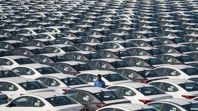 ഒരേ കാറിന് ഓരോ നഗരത്തിലും വേറെ വില! ലക്ഷങ്ങളുടെ ഈ മാറ്റത്തിന് പിന്നിലെ കാരണങ്ങൾ അറിയണോ? 