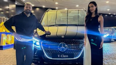 കാറുകള്‍ക്കായി 37 ദിവസം കൊണ്ട് പൊടിച്ചത് ₹17 കോടി! കാമുകിക്ക് പാണ്ഡ്യ സമ്മാനിച്ച ബെൻസ് അൽപ്പം സ്പെഷ്യലാണ്