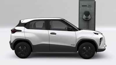 വിഷുവിന് ഇലക്ട്രിക് കാർ വാങ്ങാം, ടിയാഗോ ഇവി മുതൽ കർവ് ഇവി വരെ വമ്പൻ ലാഭത്തിൽ വാങ്ങാൻ അവസരം