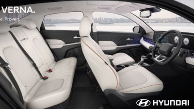 மிடில்-க்ளாஸ் மக்களின் ரோல்ஸ் ராய்ஸ்! போட்டியாளர்களை வெடவெடத்து போக வைத்த ஹூண்டாய் கார்! கப்பல் மாதிரி இருக்கு