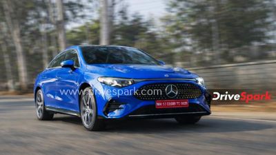 எலக்ட்ரிக் பென்ஸ் கார் தானேனு சாதாரணமாக நினைச்சோம்... ஓட்ட ஓட்ட மிதப்பது போல இருக்கு! எங்க பார்த்தாலும் ஏஐ