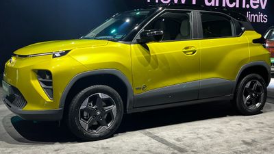 புது கார்களின் விலை 40 சதவீதம் குறைய போகுது! விற்பனையை அதிகரிக்க அதிரடி திட்டம்! உச்சகட்ட மகிழ்ச்சியில் மக்கள்