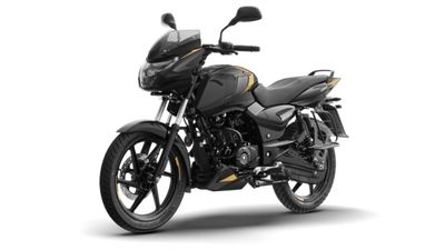 பல்சர் 150 பைக்கை அப்டேட் செய்த பஜாஜ்.. இப்போ பைக்க வாங்க ஷோரூம்ல கூட்டம் அள்ளுது