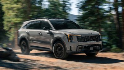 இந்தியாவில் இந்த இரண்டு ஹைபிரிட் கார்களின் வெளியீட்டை உறுதி செய்துள்ளது கியா