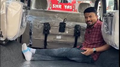 இன்னோவா க்ரிஸ்ட்டாவை விட 6.18 லட்சம் குறைவான விலையில் 9 சீட்டர் கார்! மார்க்கெட்டை மிரள விட்ட இந்திய தயாரிப்பு