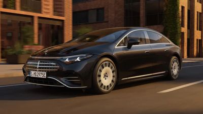 926 கிமீ ரேஞ்சு கொண்ட எலெக்ட்ரிக் கார்.. 10 நிமிஷம் சார்ஜ் பண்ணா 320 கிமீ பயணம் செய்யலாம்.. அட்டகாசமா இருக்கு