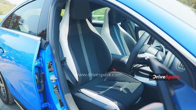 யாருக்கும் சொல்லாம சைலண்ட்டா இந்தியாவை விட்டு சென்றுள்ள பென்ஸ் கார்கள்! விற்பனையில் இருந்து கழட்டி விட்டாச்சு!