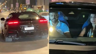 ஐபிஎல்-க்கு மத்தியில் பரபரப்பான சாலையில் தோழி உடன் உலா வந்த பிரபல கிரிக்கெட் வீரர்! ஓட்டி வந்த கார் ரூ.12 கோடி