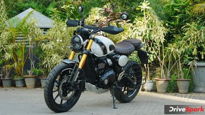 மத்திய அரசின் ஜிஎஸ்டி உயர்வால் மொத்தமா என்ஜினே மாற்றப்பட்ட டிரையம்ப் பைக்! இப்போது ஓட்டுவதற்கு எப்படி இருக்கு?