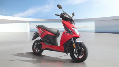 265 கிமீ ரேஞ்சு கொண்ட எலெக்ட்ரிக் ஸ்கூட்டர்.. இப்போ எங்க வேணா வாங்கலாம்.. இந்தியா முழுவதும் விரிவுபடுத்தல்