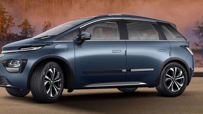 మస్తు సేల్ అవుతున్న కొత్త బ్రాండ్ కార్లు.. ఈ కారు కంపెనీకి బంగారు గుడ్డు! సేల్స్కు బూస్ట్ ఇచ్చింది