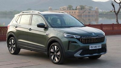 పాత బంగారానికి కొత్త మెరుపు.. ఒక్కసారి చూస్తే కొనాలనిపిస్తుంది! ధర, ఫీచర్లు, ఇంజిన్ పూర్తి డీటైల్స్