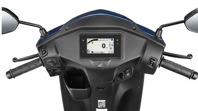 ఈ స్కూటర్ కొంటే పదేళ్ల పాటు ఢోకా లేదు! లీటర్‌కు 55 కి.మీ మైలేజ్! ఇది నచ్చని వారు ఎవరూ ఉండరు