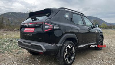  మార్కెట్లోకి రాగానే ప్రభంజనం.. ఒక్క నెలలోనే 1400 యూనిట్లు అవుట్.. డస్టర్ మేనియా మొదలైంది