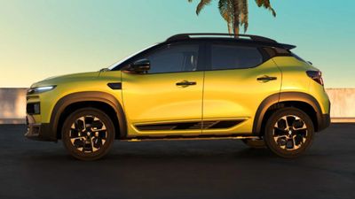 మిడిల్‌ క్లాస్ ప్రజల ఫేవరెట్‌గా మారిన బడ్జెట్ కారు.. రూ.5.81 లక్షలే, ఒక్క ఏడాదిలోనే రికార్డ్ జంప్