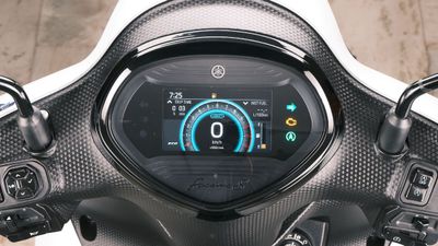 లీటరుకు 71.33 కి.మీ మైలేజ్ ఇచ్చే స్కూటర్.. కేవలం రూ.77 వేలకే దొరుకుతోంది!